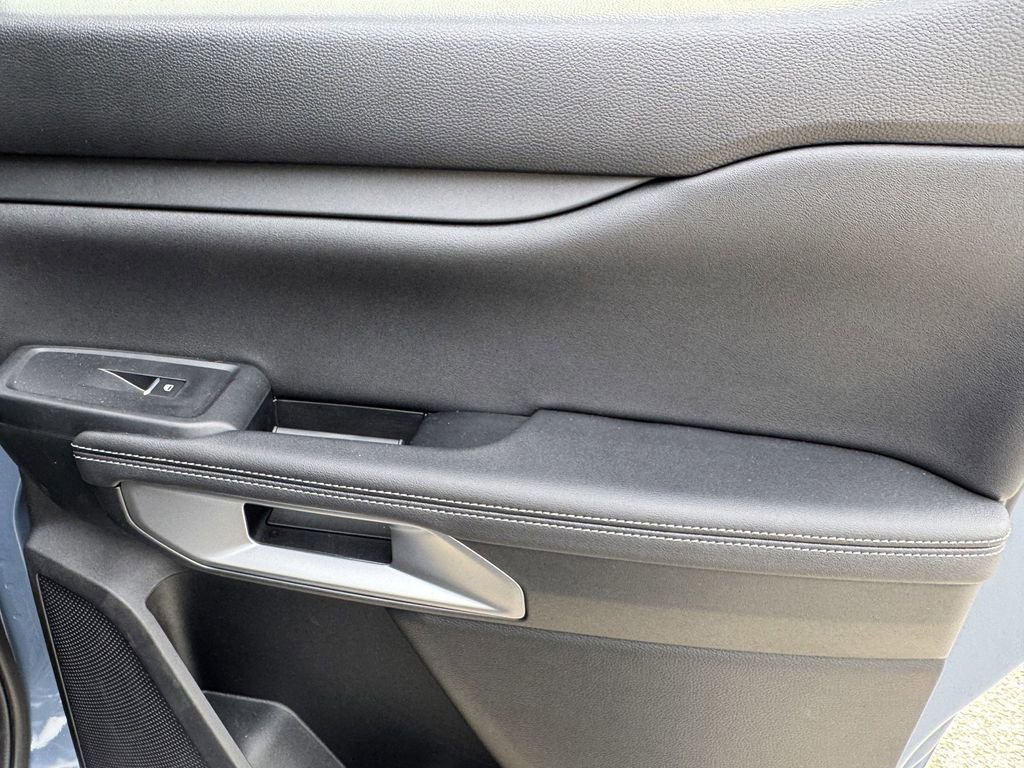 Used 2025 Ford Ranger Lariat w/ FX4 Off-Road Package image 11