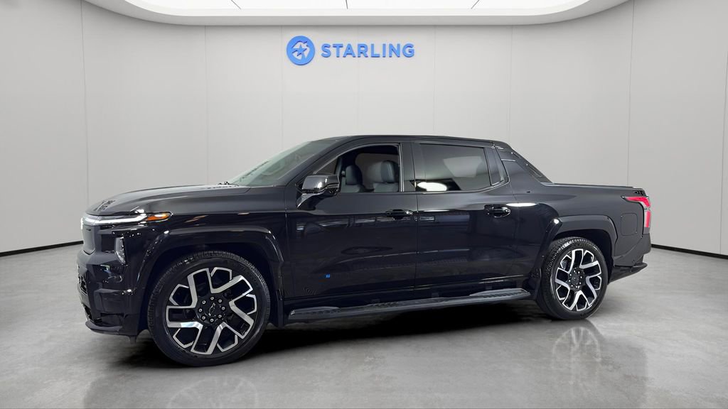 Used 2024 Chevrolet Silverado EV RST image 2