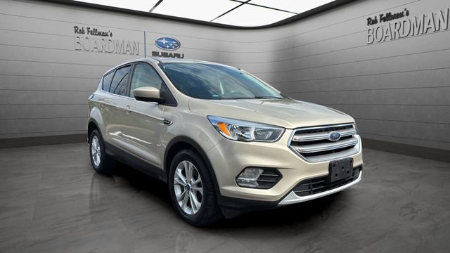 Used 2017 Ford Escape SE w/ SE Cold Weather Package FWD image 2