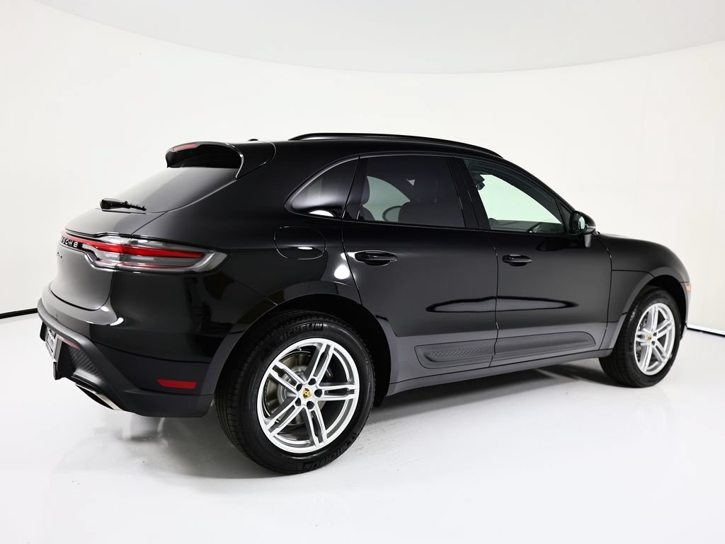 New 2026 Porsche Macan AWD/4WD image 7
