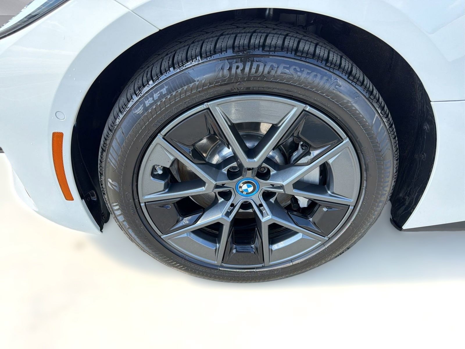 Used 2023 BMW i4 eDrive35 w/ Premium Package image 12