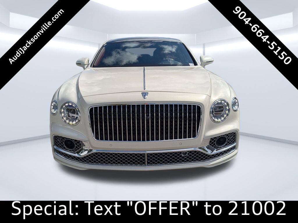 Used 2022 Bentley Flying Spur W12 image 10