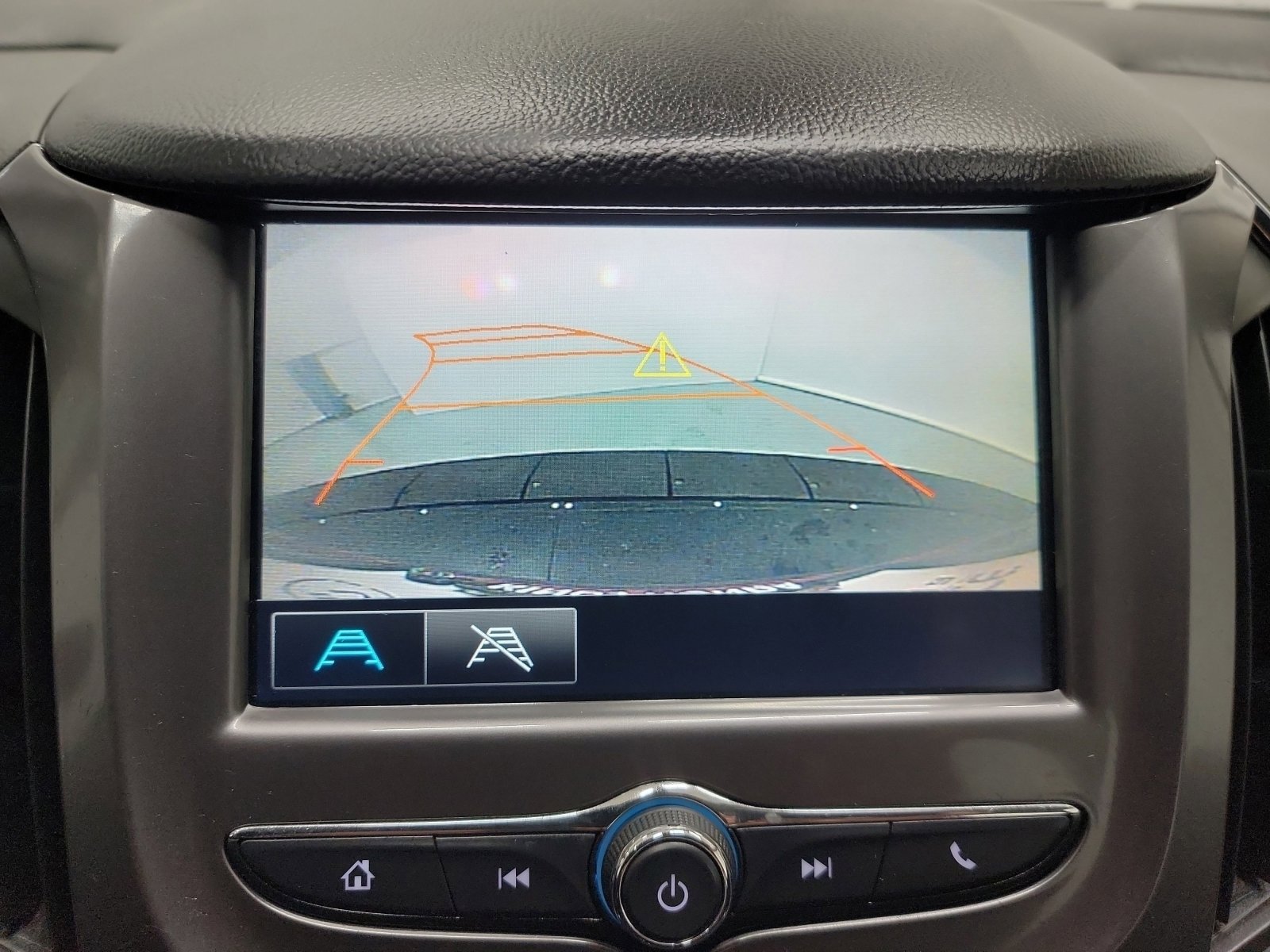 Used 2018 Chevrolet Cruze LT w/ Convenience Package image 23