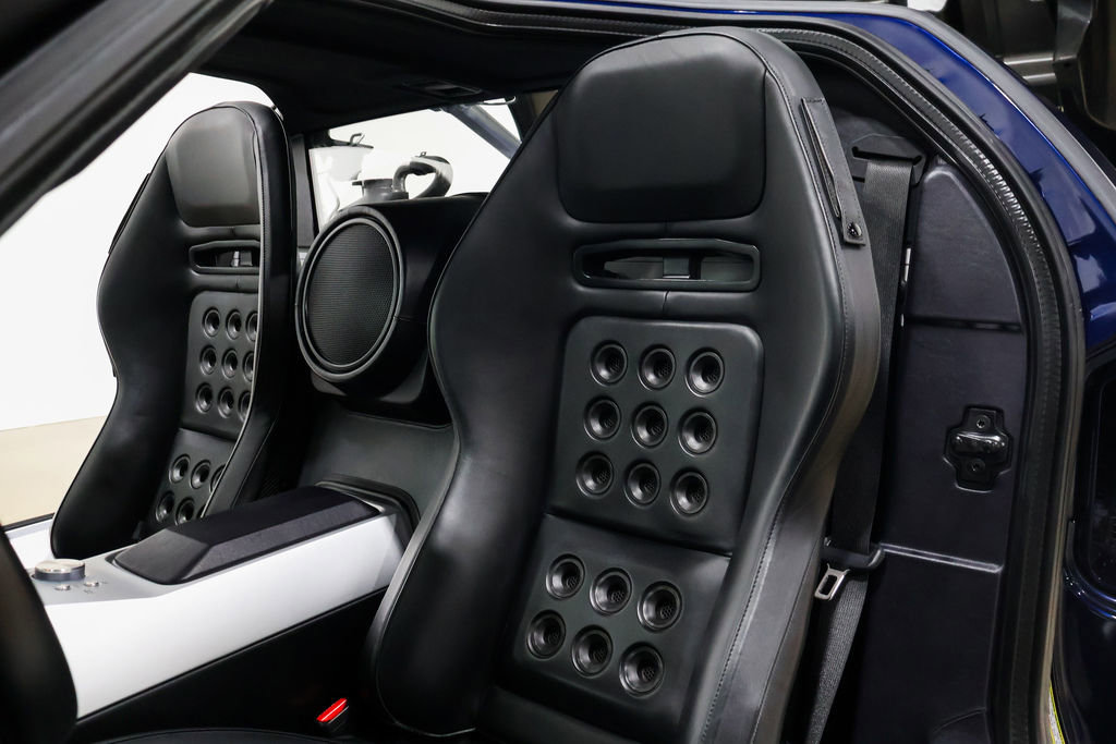 Used 2006 Ford GT RWD image 35
