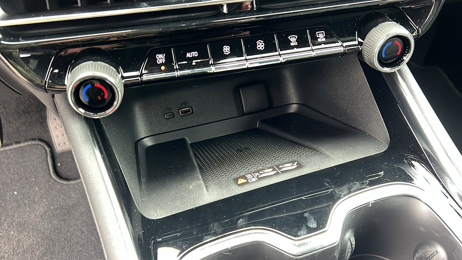 New 2026 Chevrolet Traverse LT w/ Driver Confidence Package image 21