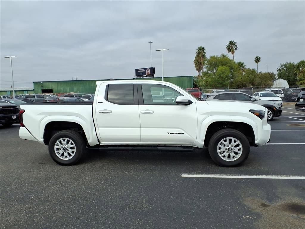 Used 2025 Toyota Tacoma SR5 image 6