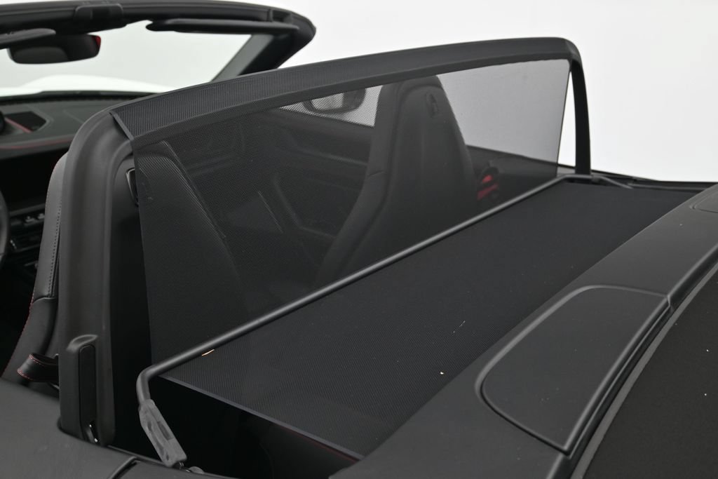 Certified 2026 Porsche 911 Carrera 4 GTS AWD/4WD image 33