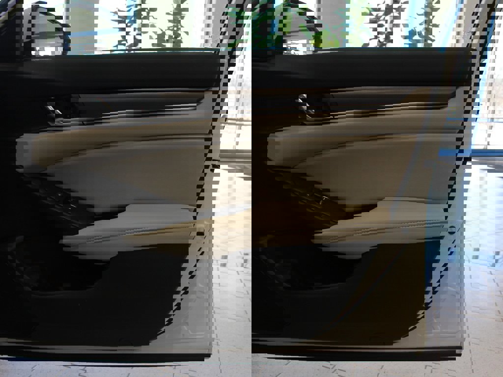 Used 2021 Honda Accord LX image 26