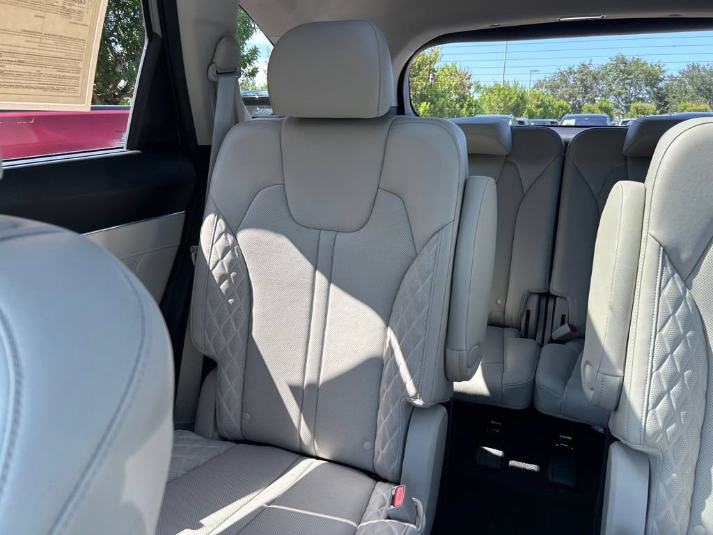 Used 2023 Kia Sorento SX AWD/4WD image 12