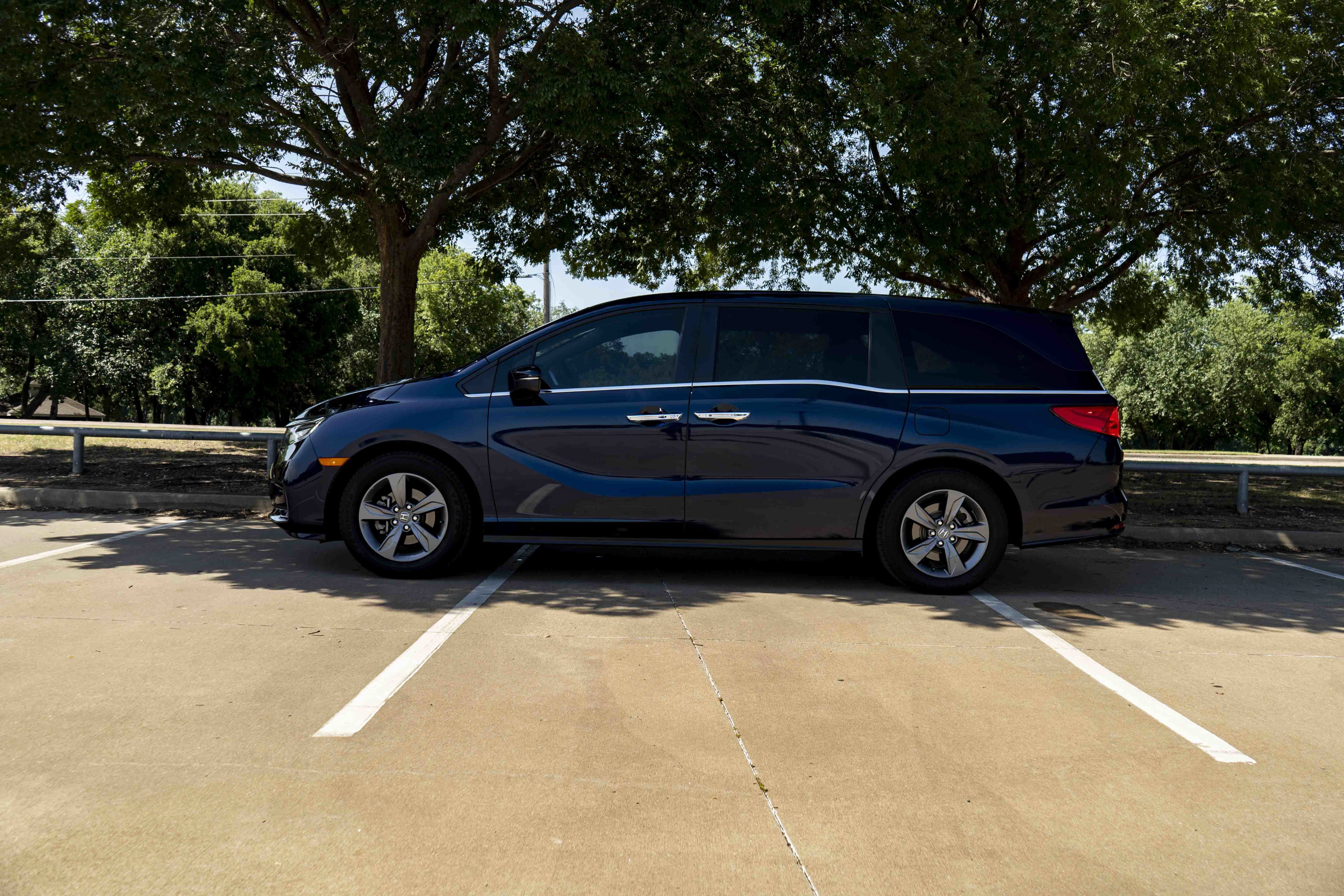 Used 2023 Honda Odyssey EX image 6
