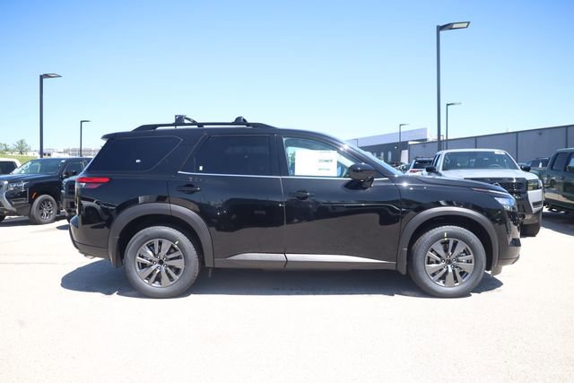 New 2026 Nissan Pathfinder SV FWD image 4
