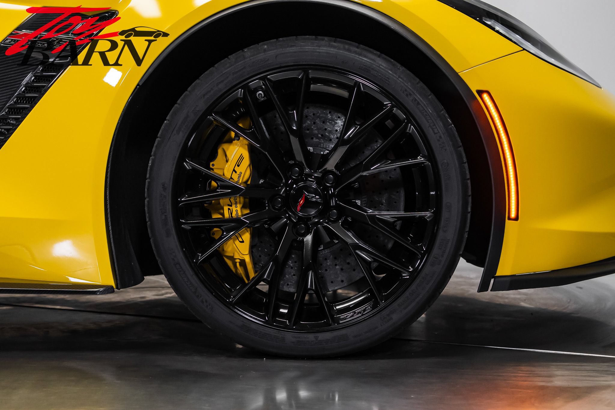 Used 2016 Chevrolet Corvette Z06 w/ 3LZ Preferred Equipment Group RWD image 25