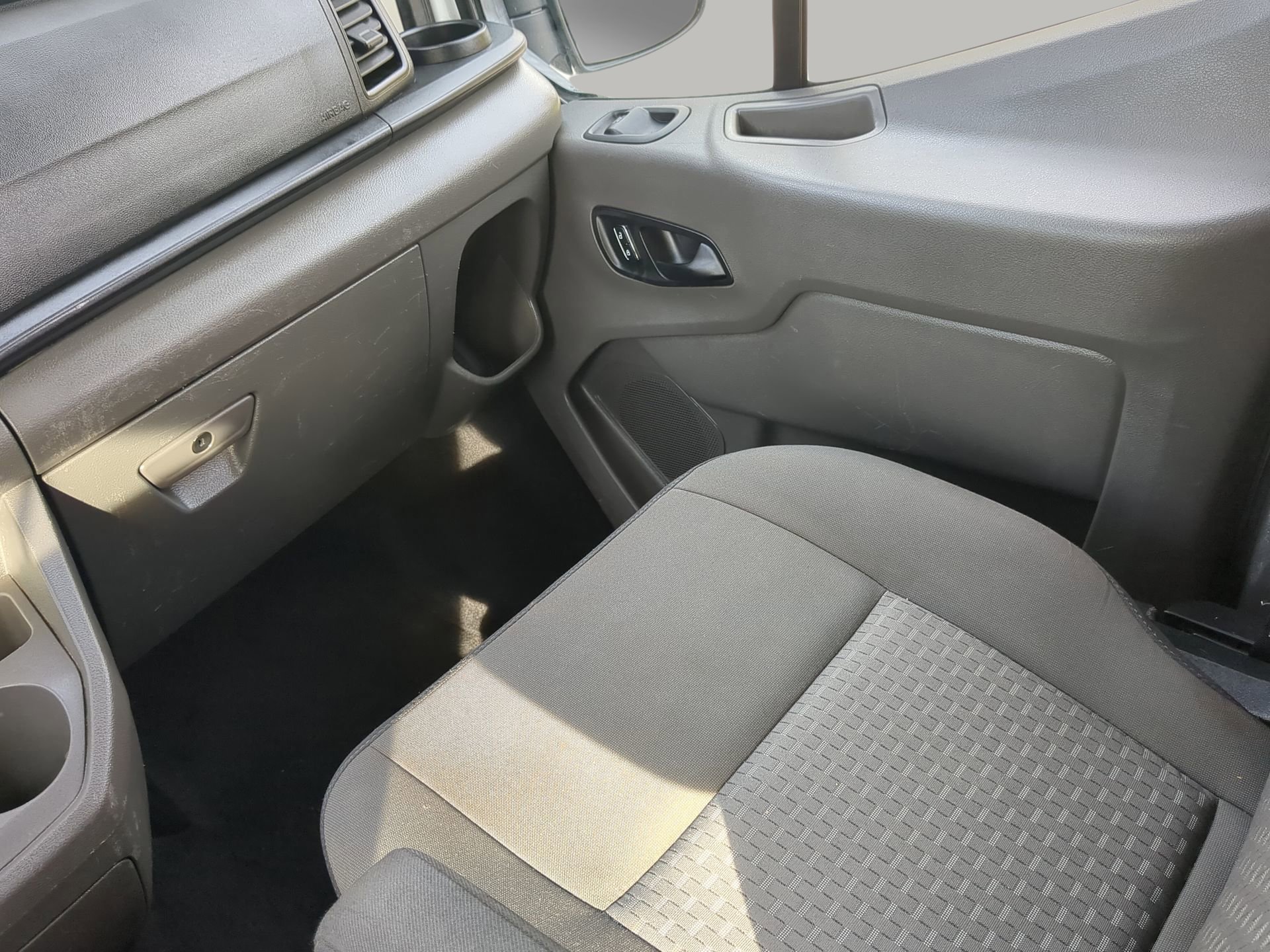 Certified 2022 Ford Transit 350 XLT image 44