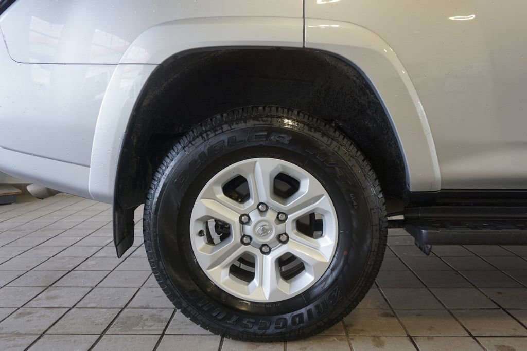 Used 2024 Toyota 4Runner SR5 image 28