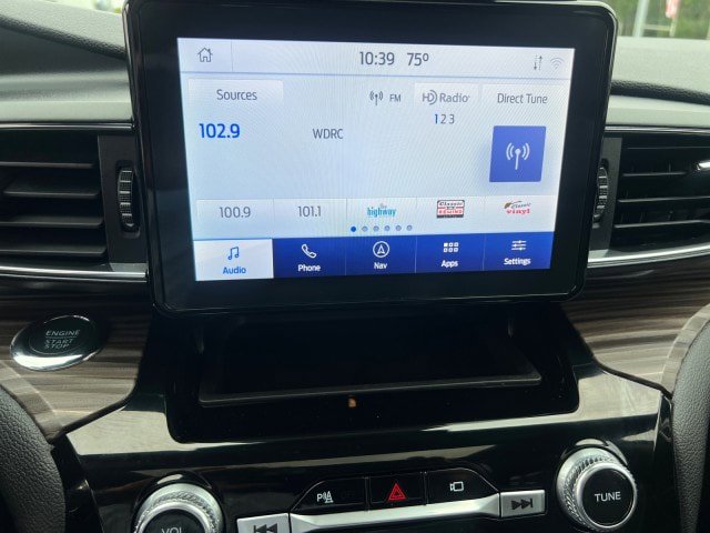Certified 2022 Ford Explorer Limited w/ Equipment Group 301A AWD/4WD image 12