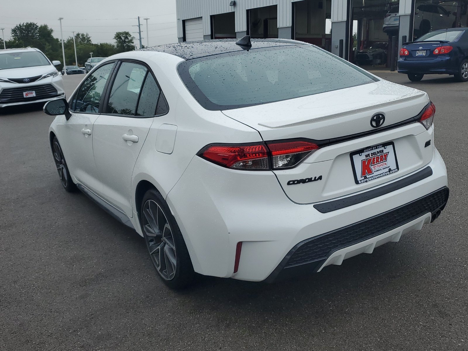 Certified 2021 Toyota Corolla SE FWD image 3