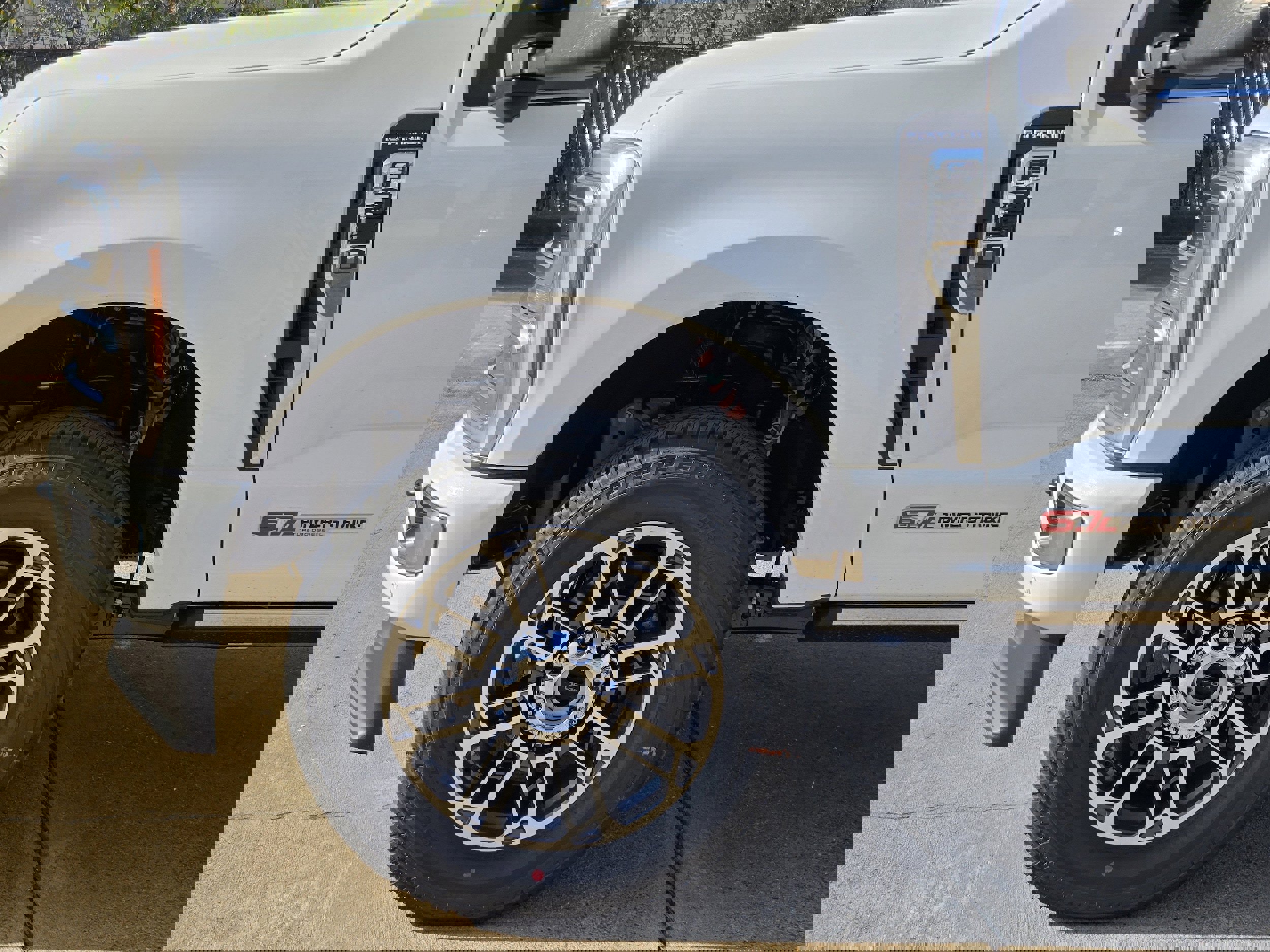 New 2026 Ford F350 Platinum w/ Platinum Plus Package image 12