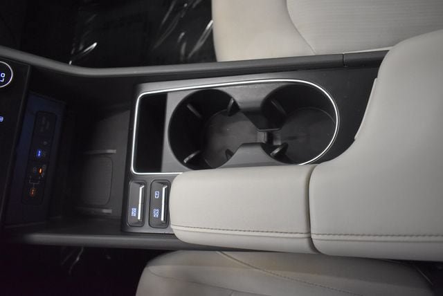 Used 2025 Hyundai Sonata SEL FWD image 28