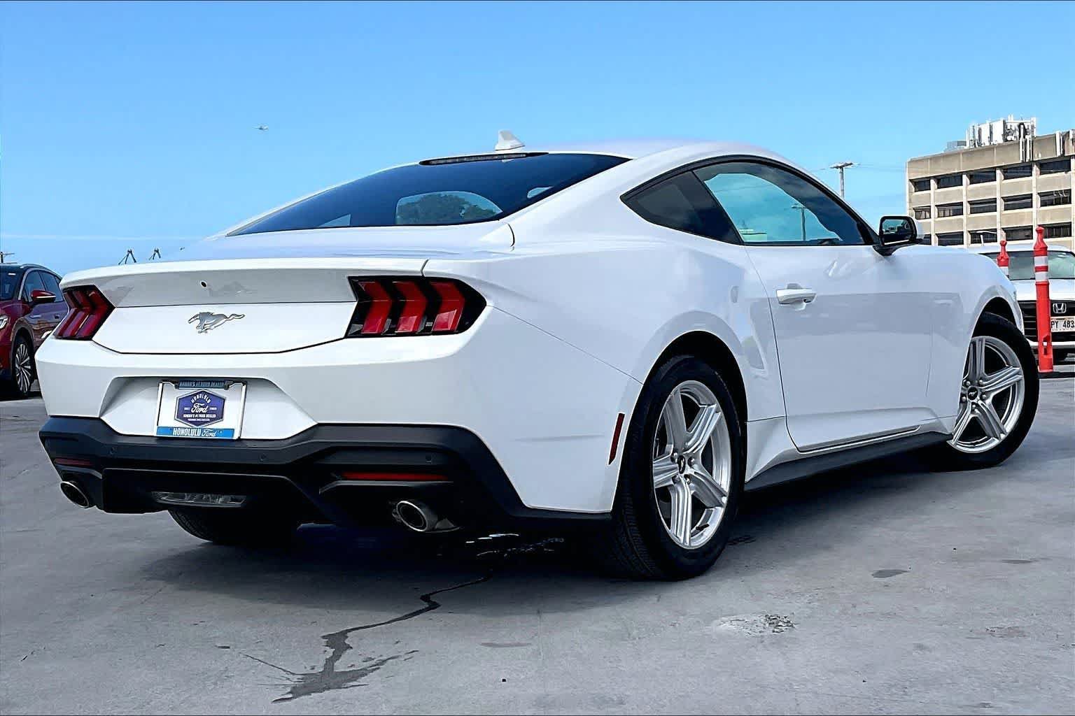 Used 2026 Ford Mustang Coupe RWD image 21
