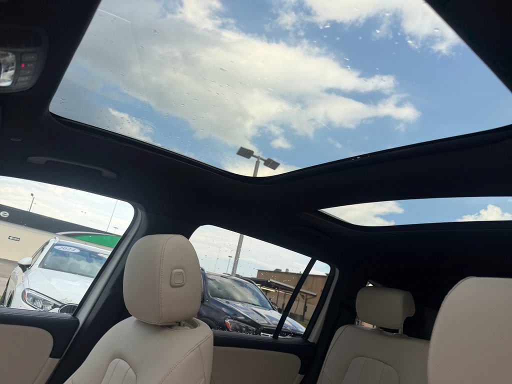 New 2026 Mercedes-Benz GLB 250 image 17