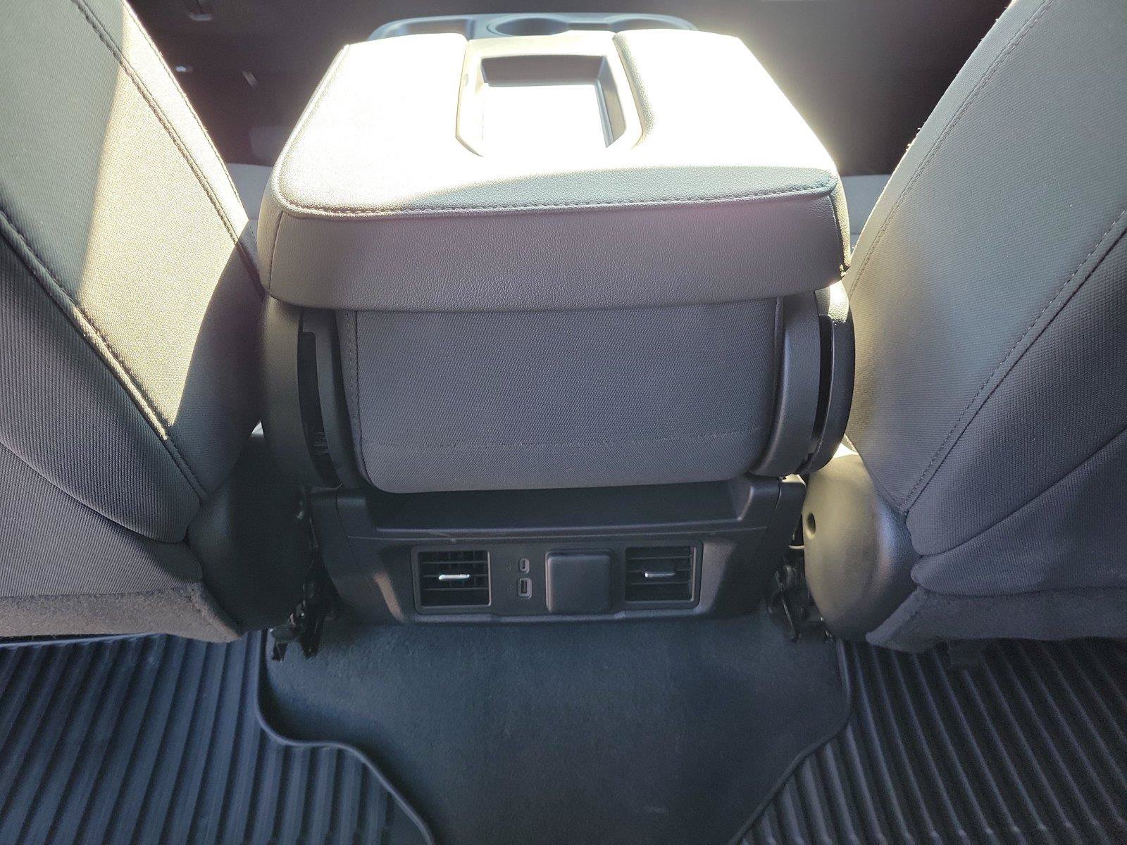 Used 2023 Chevrolet Silverado 1500 LT AWD/4WD image 10