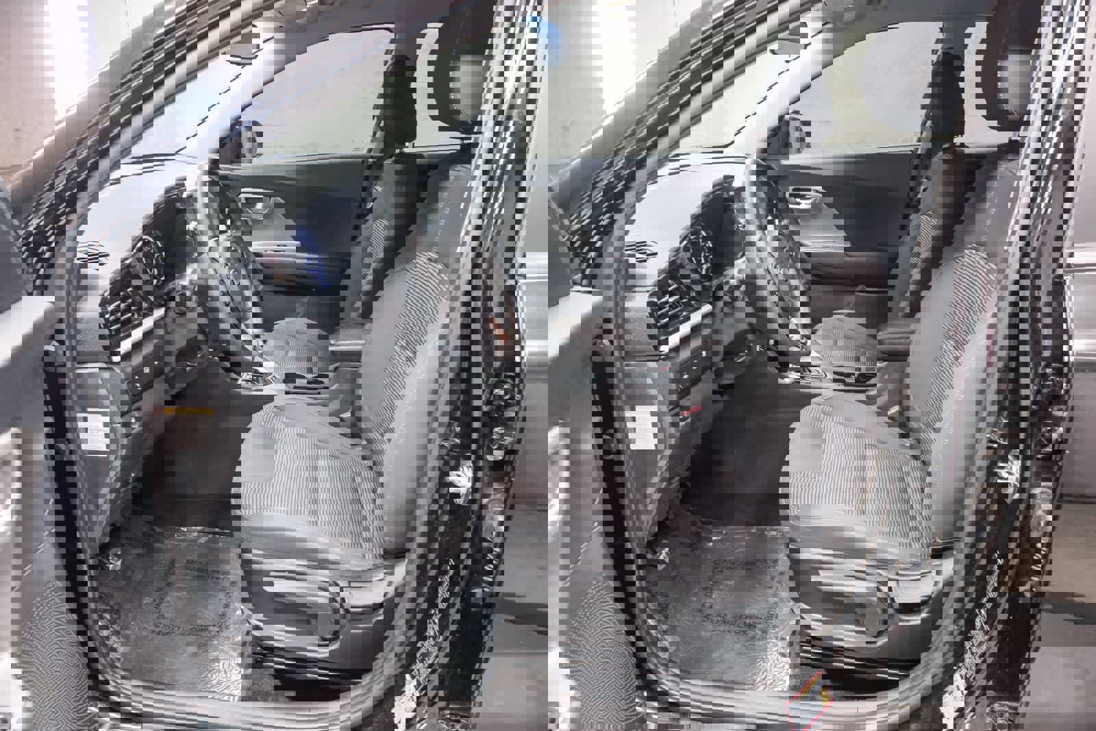 Used 2021 Kia Niro LX image 24