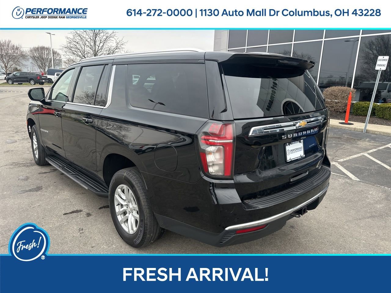 Used 2023 Chevrolet Suburban LT image 6