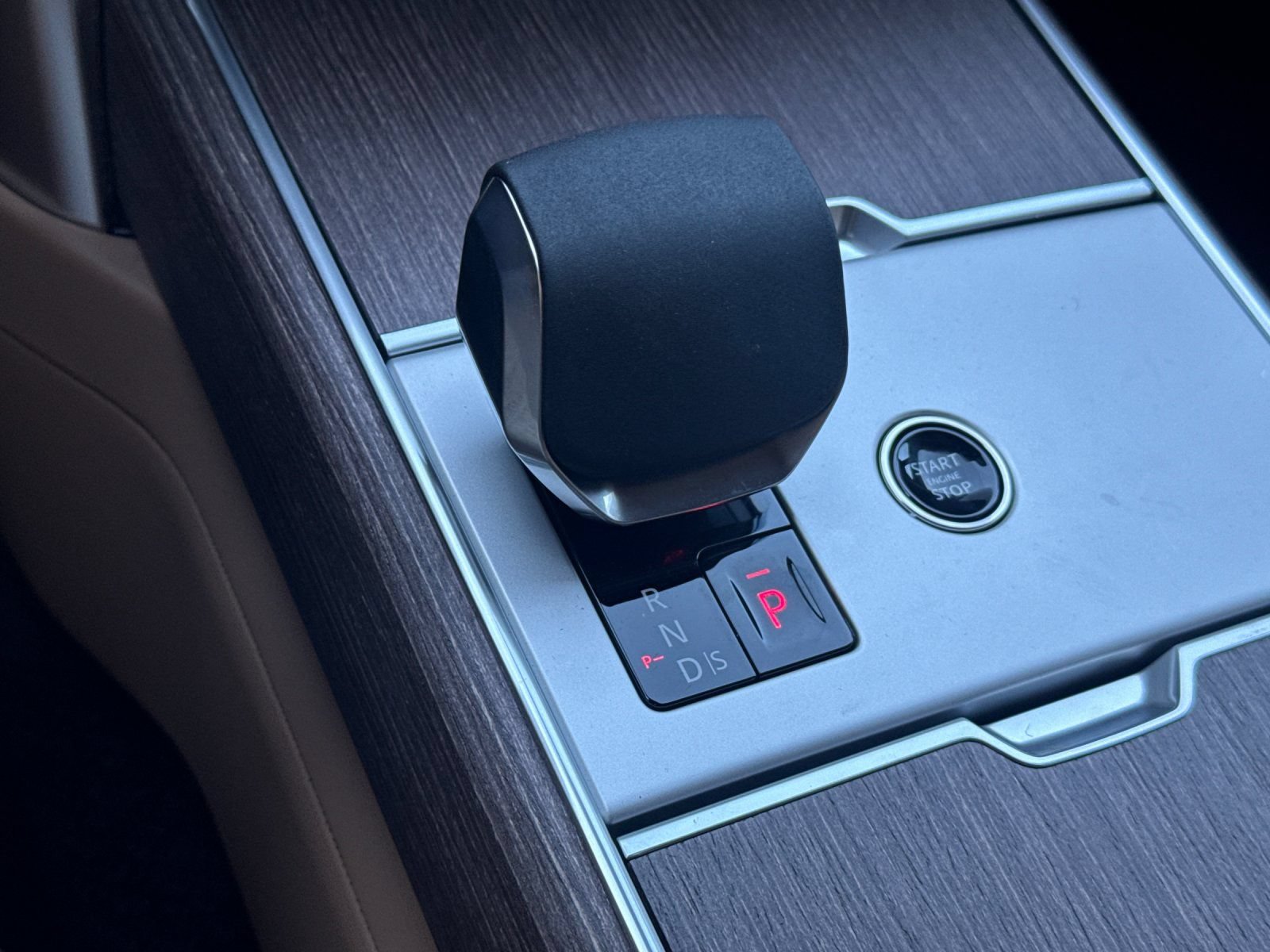 New 2026 Land Rover Range Rover SE AWD/4WD image 22