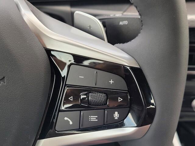 Certified 2025 BMW 330i Sedan w/ Convenience Package image 12