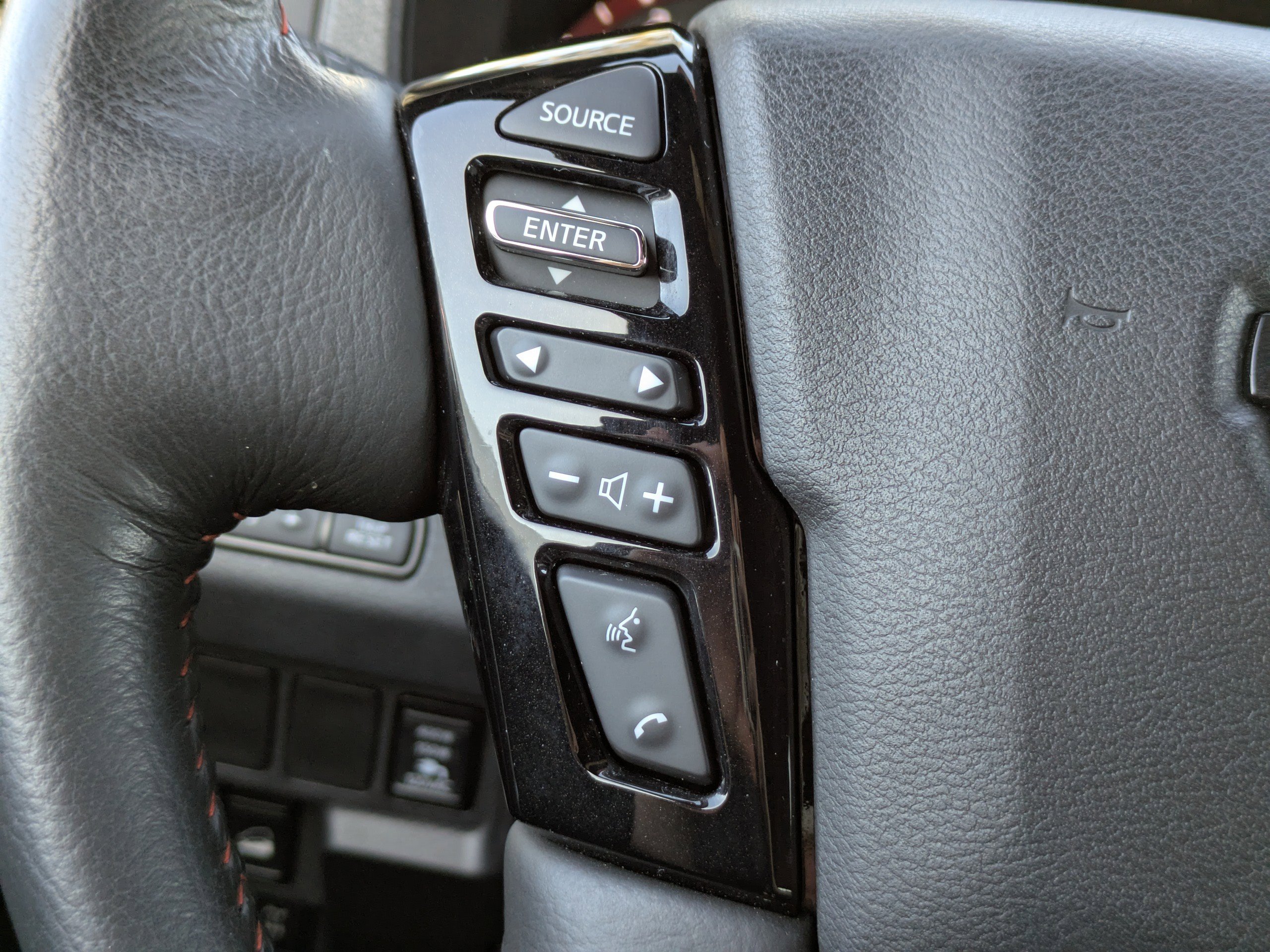 Certified 2024 Nissan Frontier PRO-4X w/ Pro Premium Package image 27