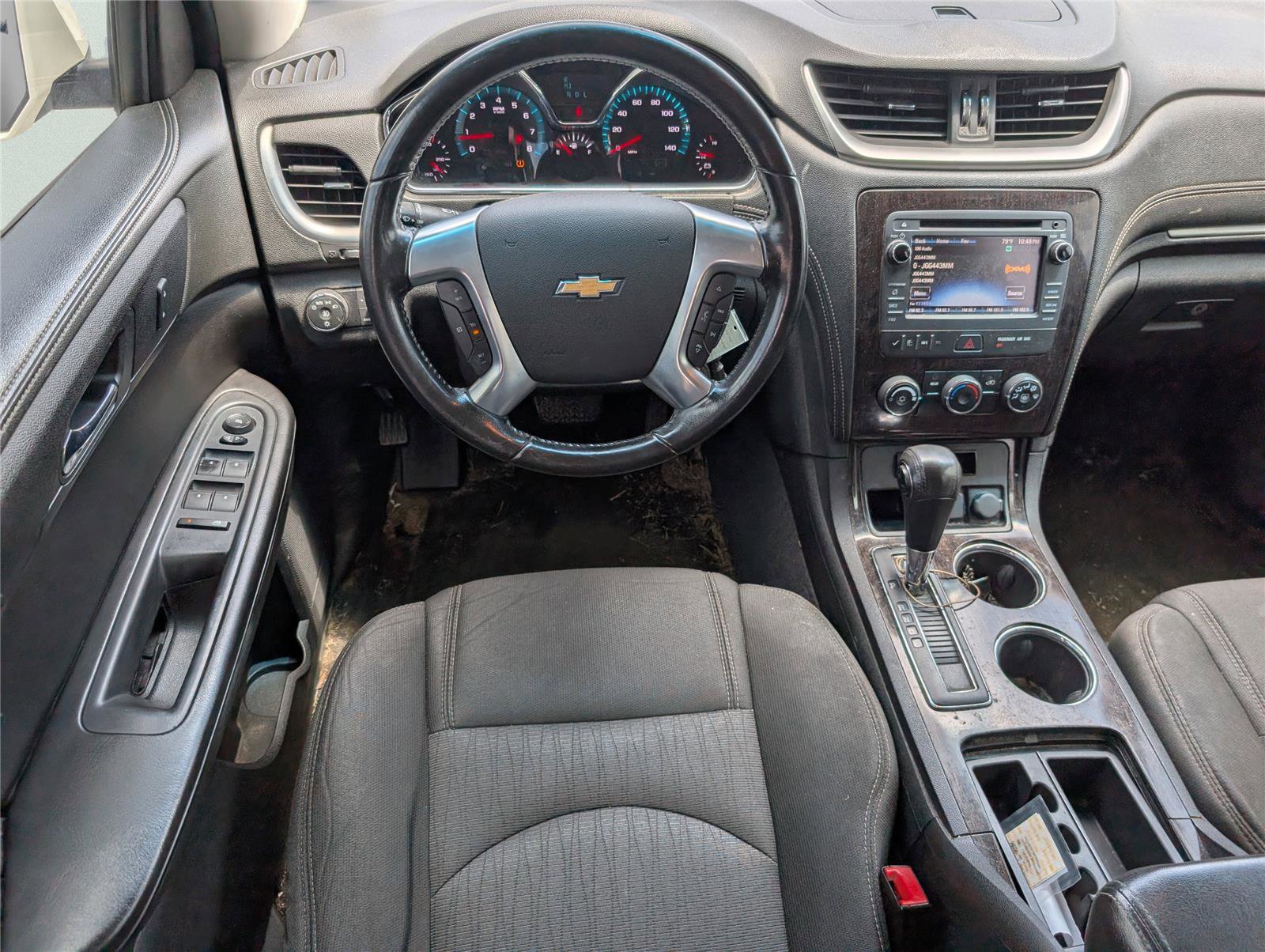 Used 2015 Chevrolet Traverse LT FWD image 25