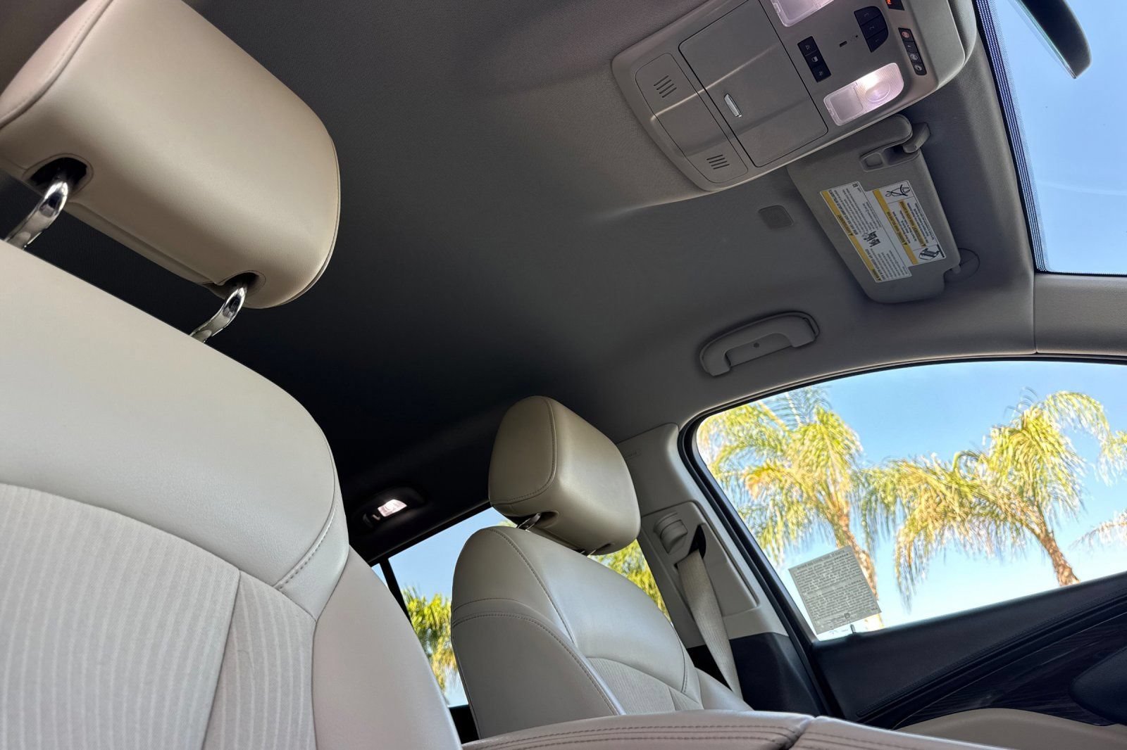 Certified 2019 Buick Envision Preferred w/ LPO, Cargo Package FWD image 18