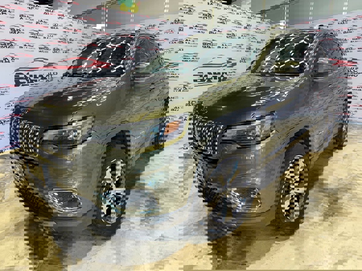 Used 2019 Jeep Cherokee Limited image 14