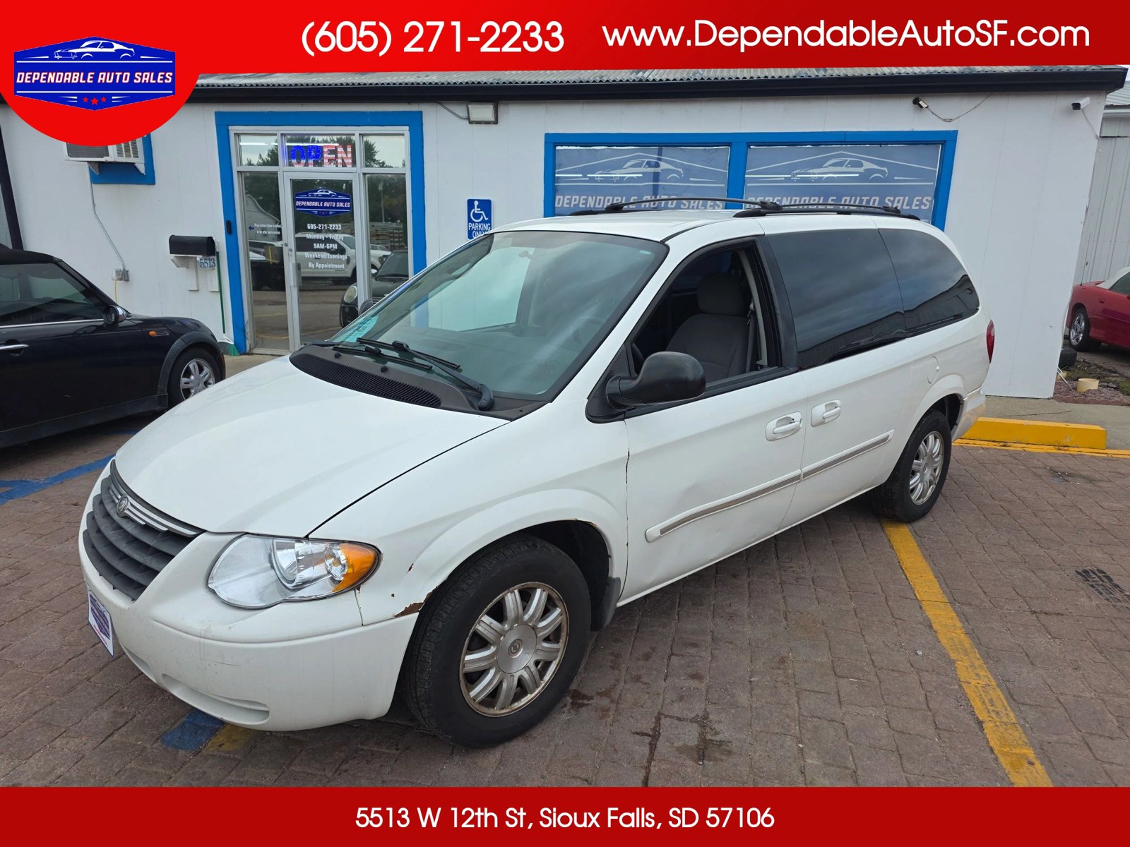 Used 2007 Chrysler Town & Country Touring