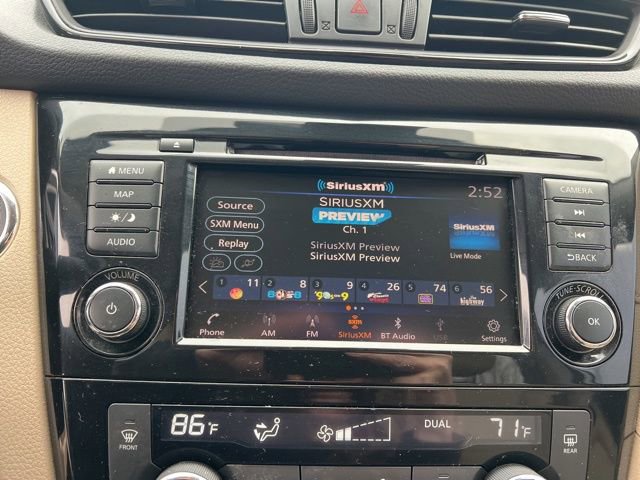 Used 2020 Nissan Rogue SV w/ Sun & Sound Touring Package image 18