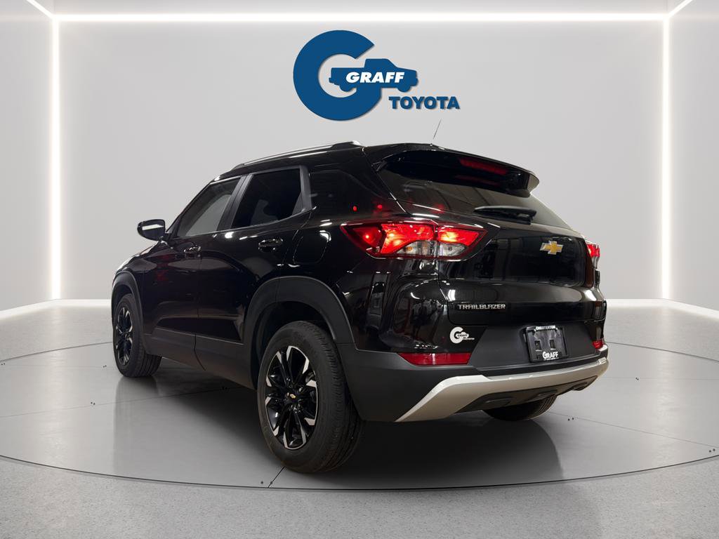 Used 2023 Chevrolet TrailBlazer LT FWD image 5