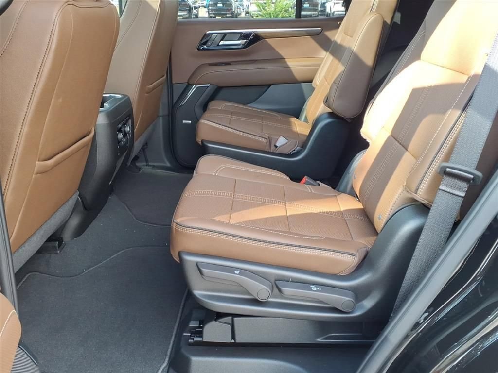 New 2026 Chevrolet Tahoe High Country RWD image 18