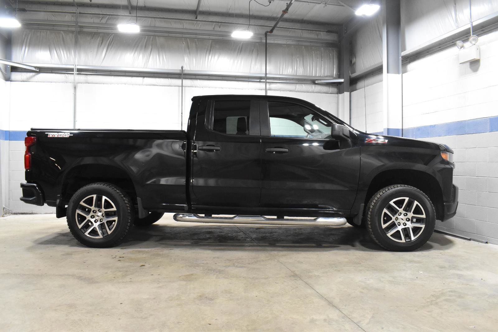 Used 2019 Chevrolet Silverado 1500 Custom Trail Boss w/ Custom Convenience Package AWD/4WD image 27