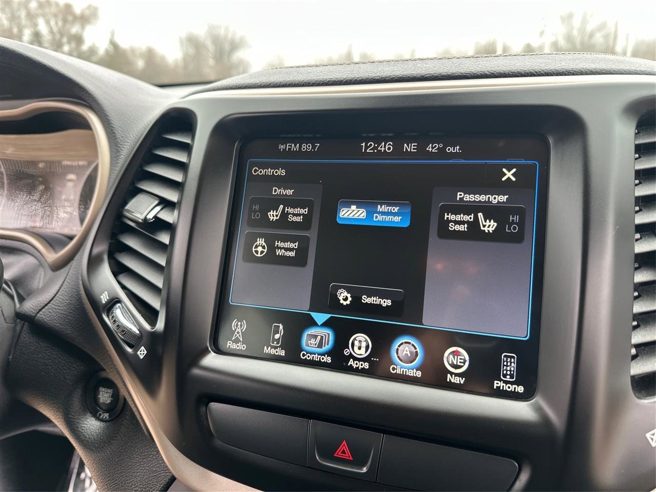 Used 2017 Jeep Cherokee High Altitude image 31