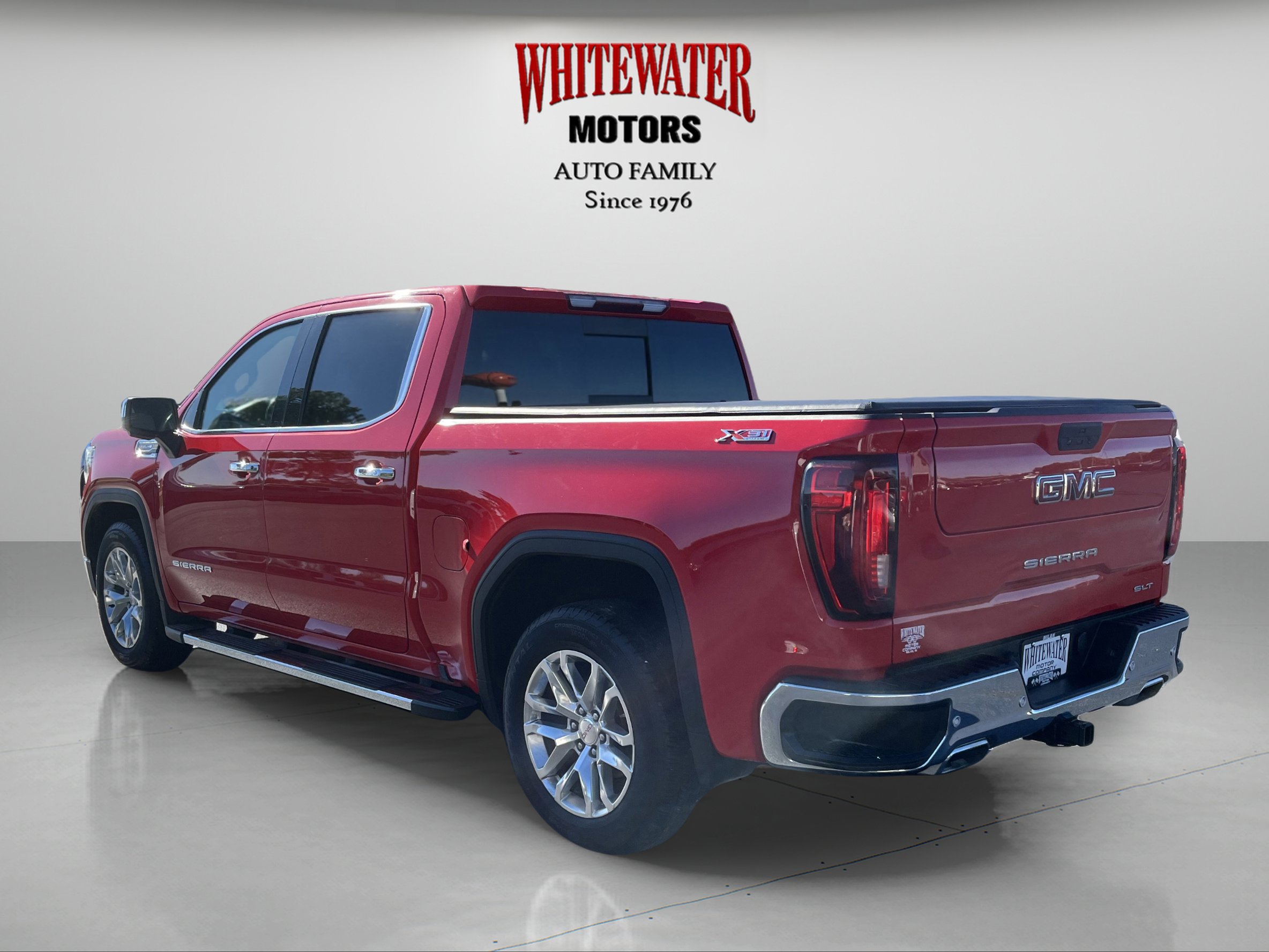 Used 2021 GMC Sierra 1500 SLT w/ SLT Premium Plus Package AWD/4WD image 3