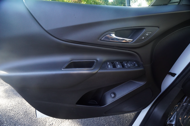 Used 2022 Chevrolet Equinox LT FWD image 11