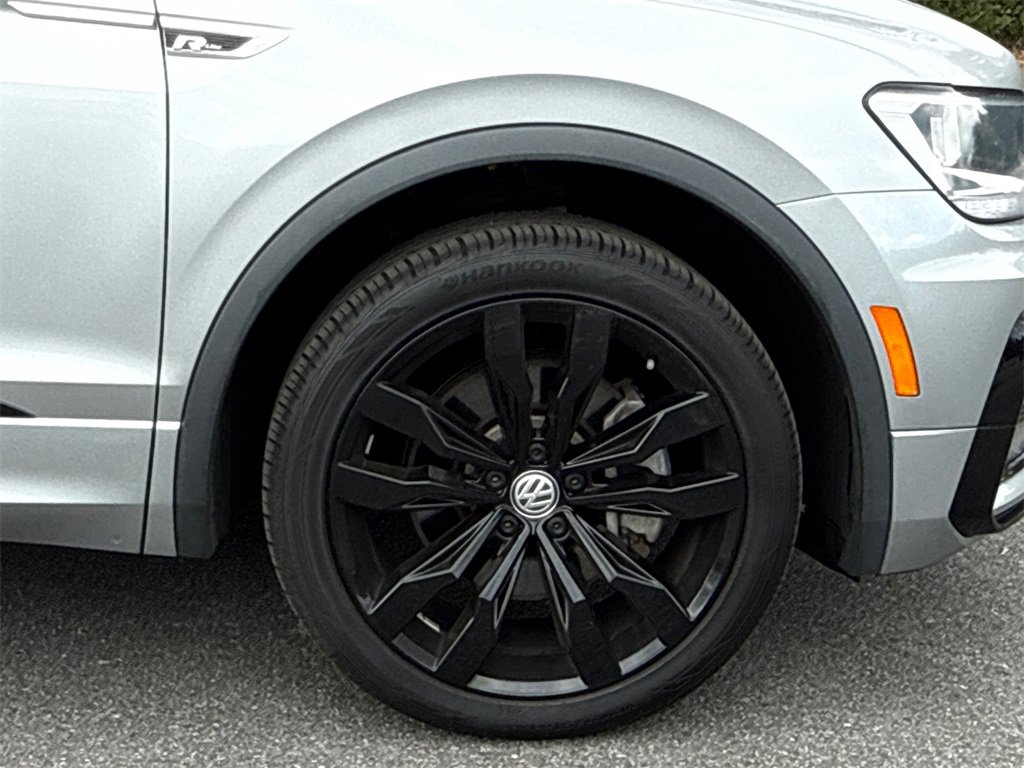 Used 2021 Volkswagen Tiguan SE R-Line image 8