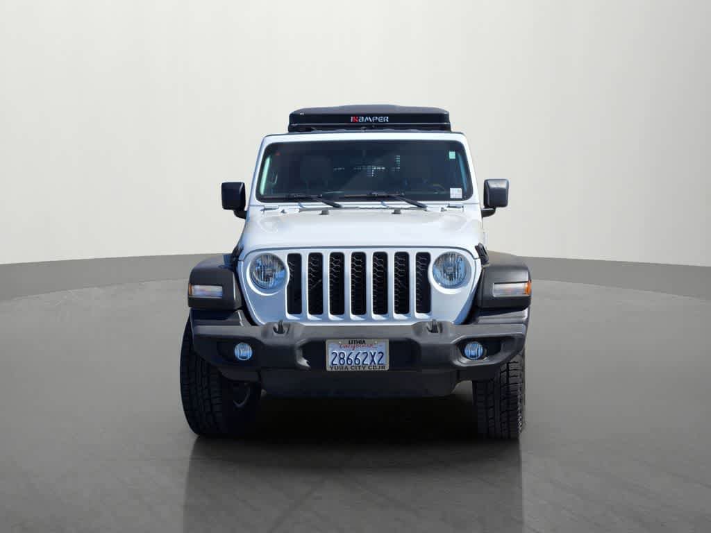 Used 2020 Jeep Gladiator Sport w/ Quick Order Package 24S AWD/4WD image 2