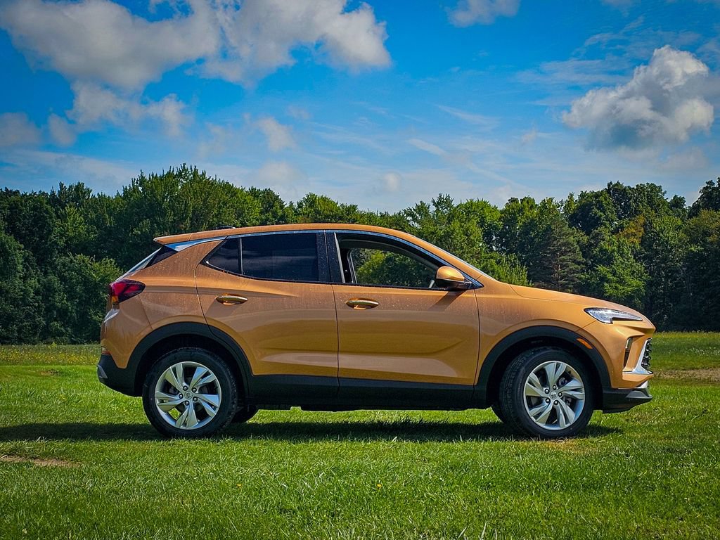 New 2026 Buick Encore GX Preferred w/ Advanced Technology Package AWD/4WD image 2