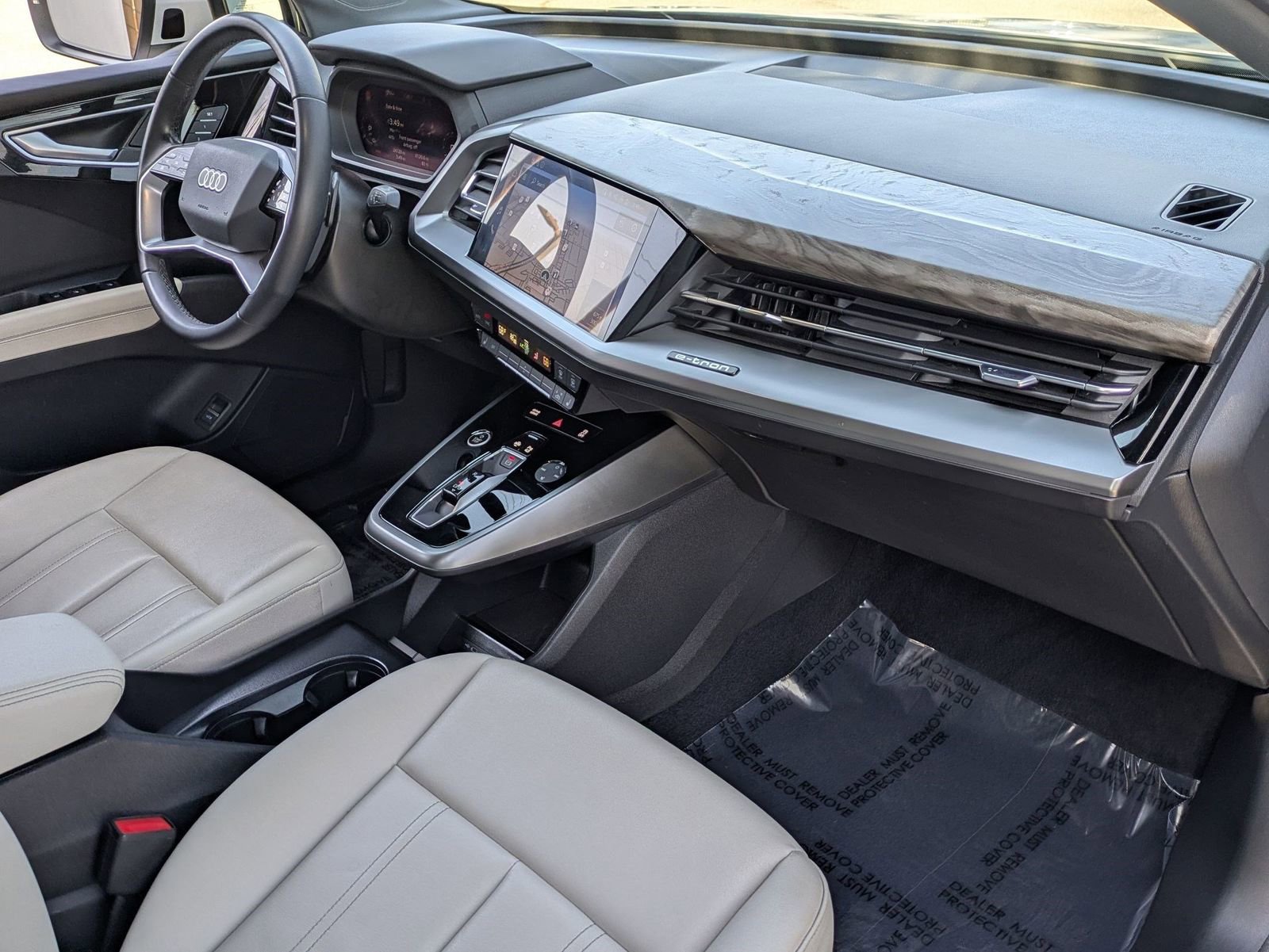 Used 2024 Audi Q4 e-tron Premium Plus image 21