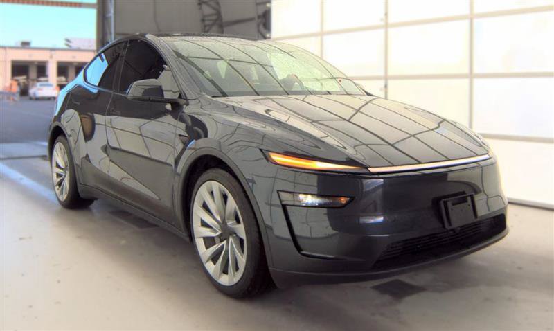 Used 2026 Tesla Model Y AWD image 5