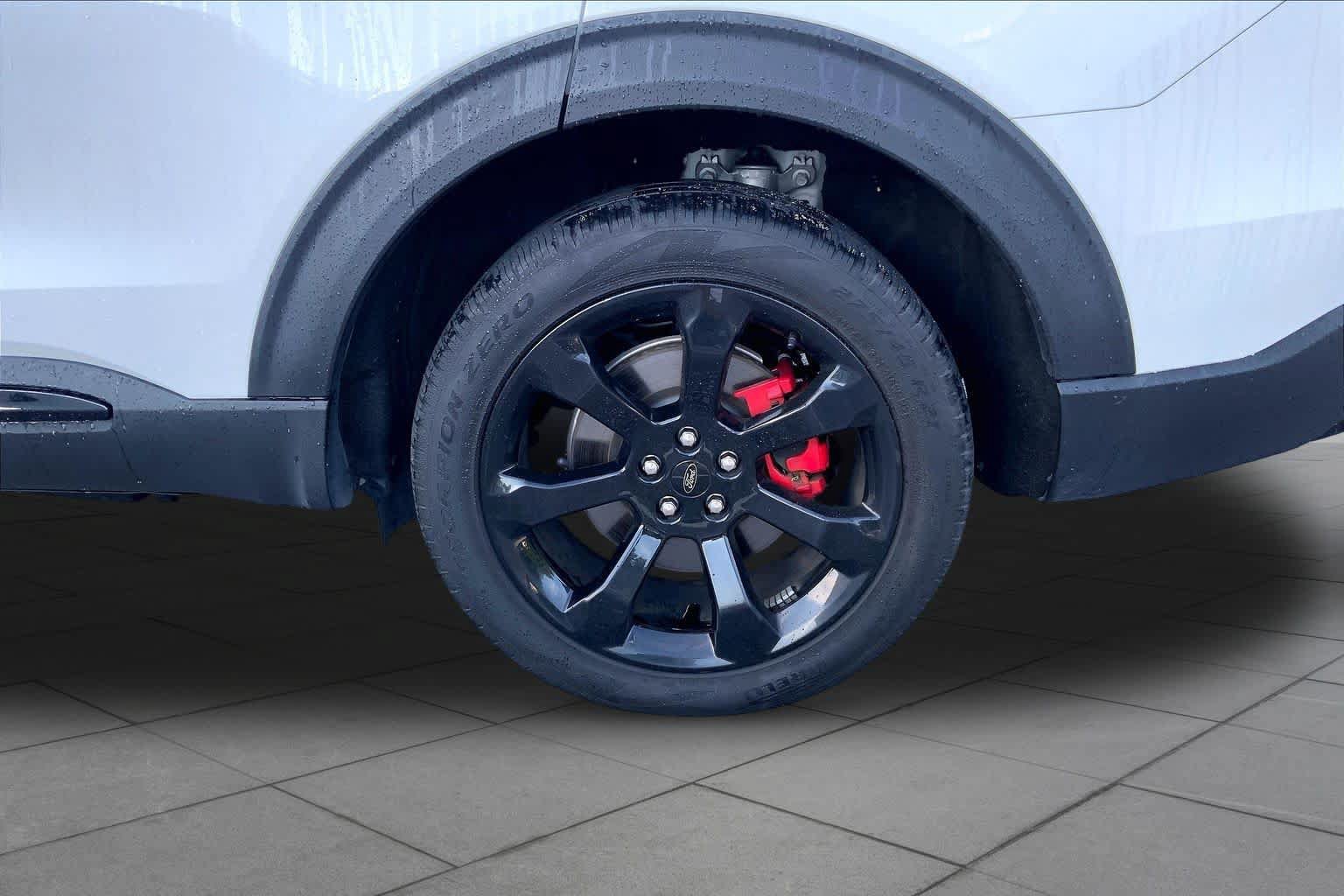 Used 2022 Ford Explorer ST w/ Equipment Group 401A AWD/4WD image 11
