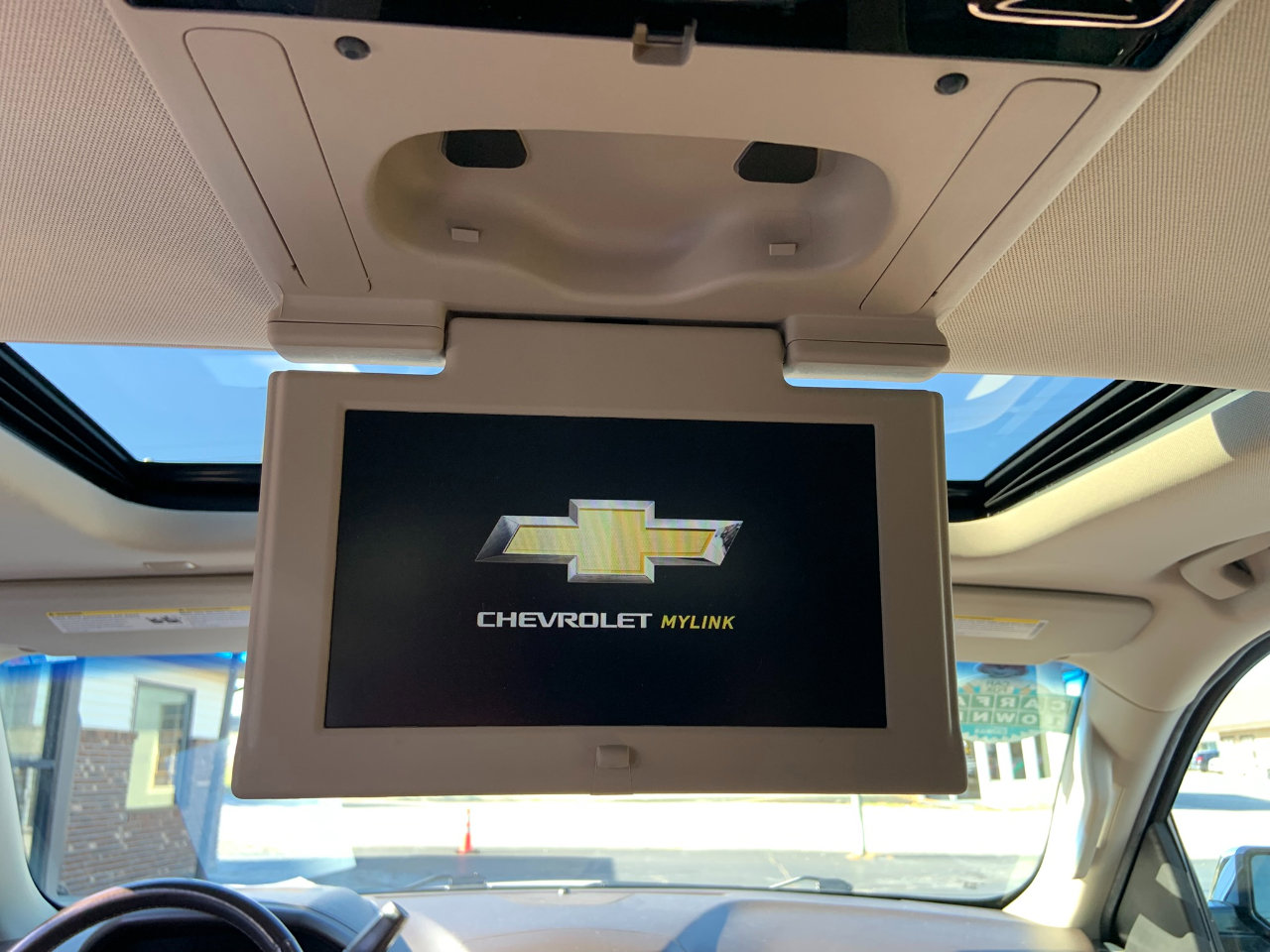 Used 2020 Chevrolet Tahoe Premier w/ 6.2L Performance Package image 15