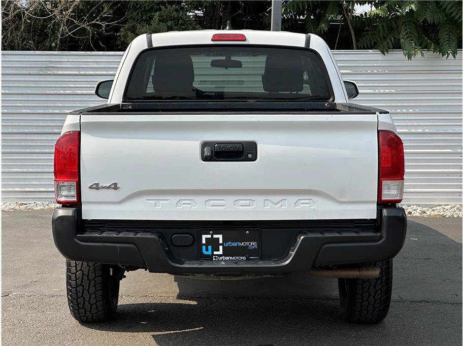 Used 2016 Toyota Tacoma SR w/ SR Convenience Package AWD/4WD image 11