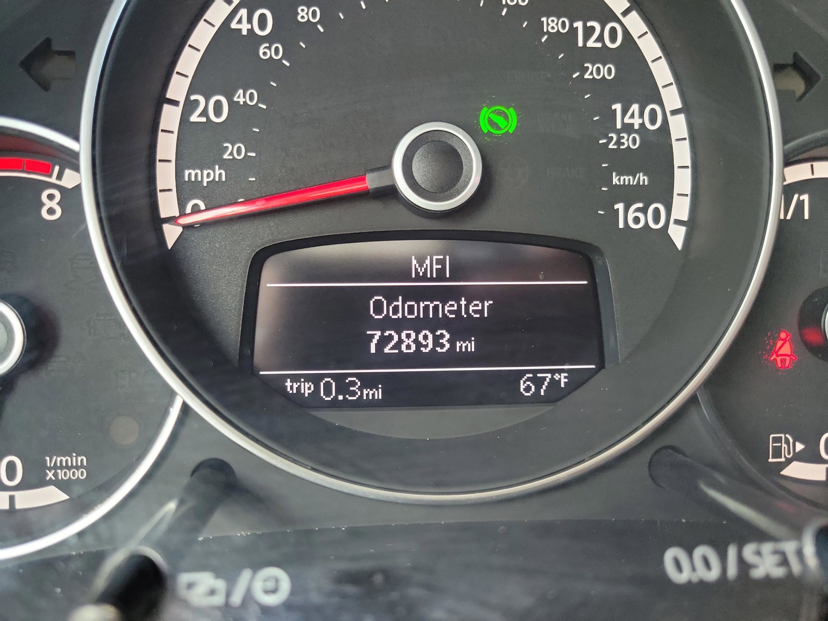 Used 2014 Volkswagen Beetle 2.5 FWD image 17